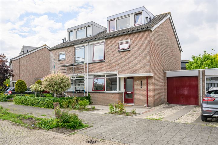 Bekijk foto 3 van Alban Bergstraat 28