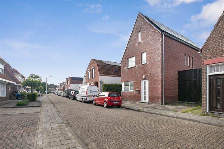 Bekijk foto 30 van Veldstraat 5