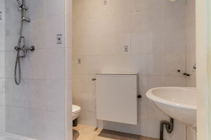 Photo 5 of Heemskerkstraat 50-A01