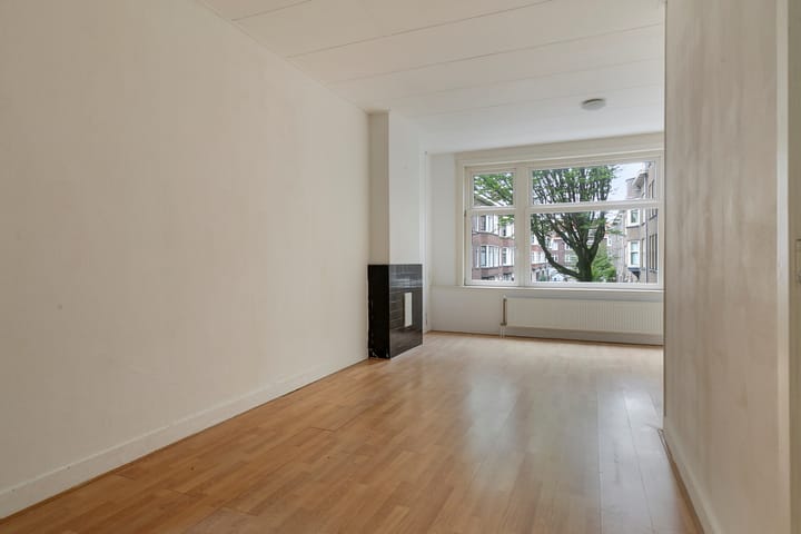 Photo 7 of Heemskerkstraat 50-A01
