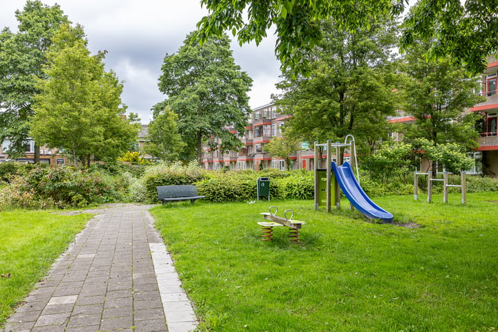 Bekijk foto 34 van Aagje Dekenstraat 11