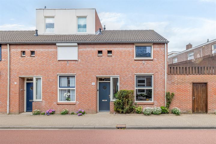 Bekijk foto 1 van Boomstraat 43