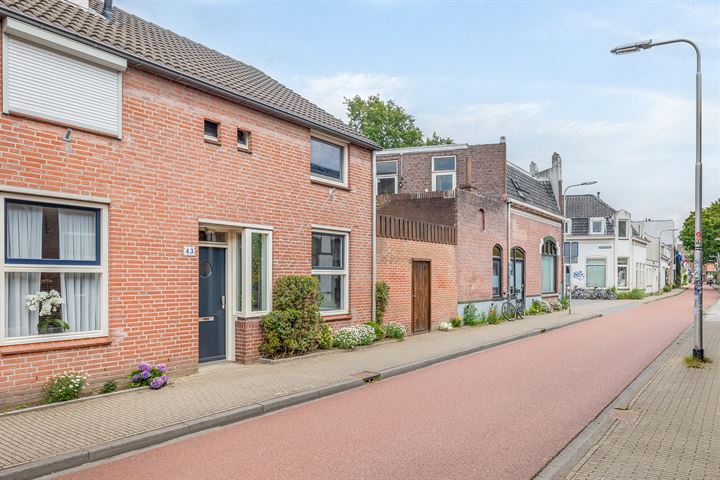 Bekijk foto 2 van Boomstraat 43