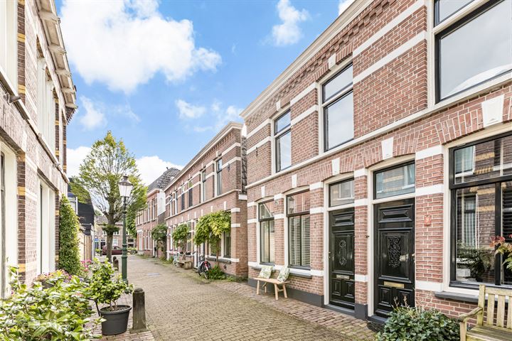 View photo of Emmastraat 7