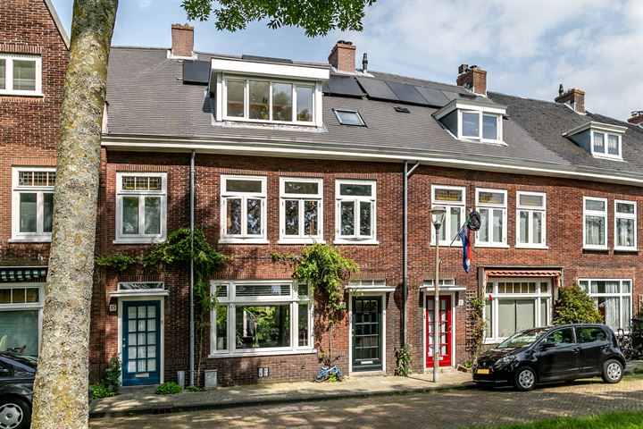 Bekijk foto 35 van Van Riebeecklaan 13