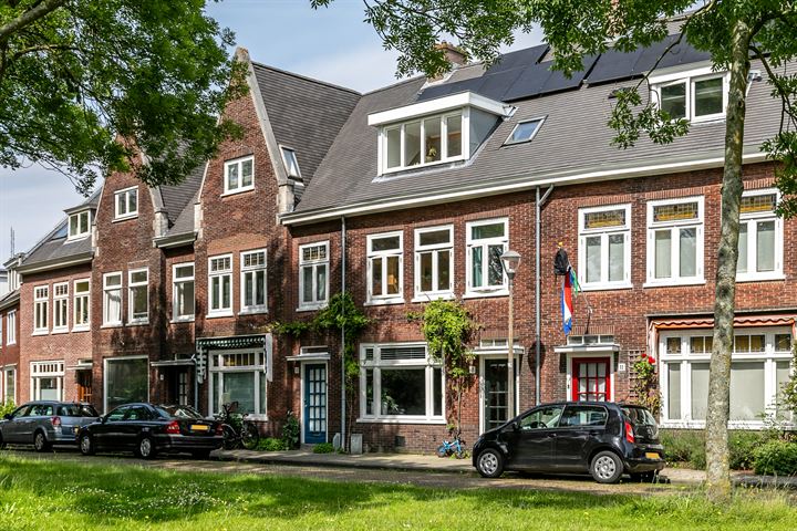 Bekijk foto 36 van Van Riebeecklaan 13