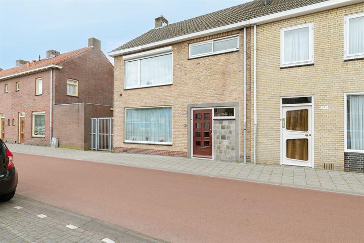 Bekijk foto 1 van Ringbaan-Noord 244