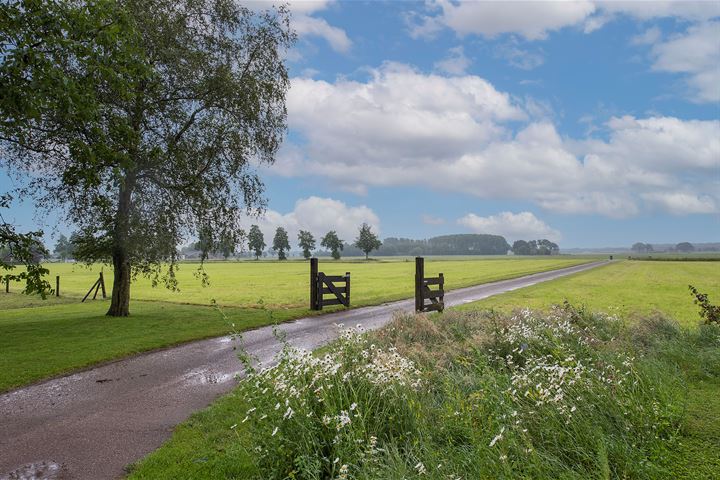 View photo 1 of Stokkumerbroekweg