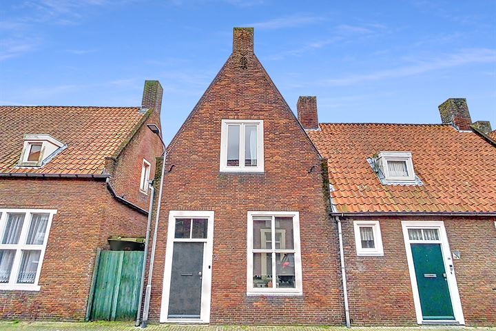 Bekijk foto 1 van Dinsdagstraat 28