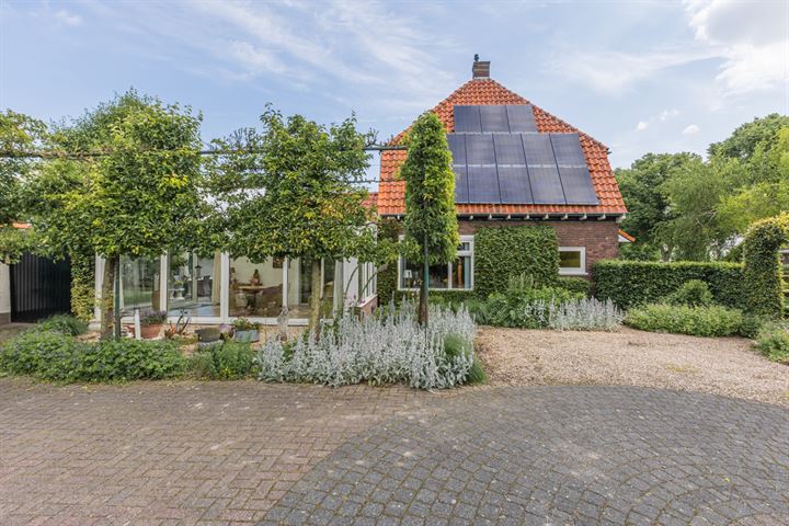 Bekijk foto 41 van Karstraat 56