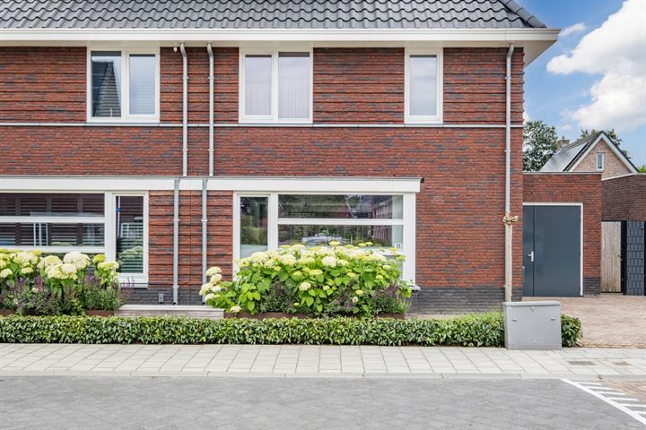 View photo 57 of Belle van Zuylenstraat 11