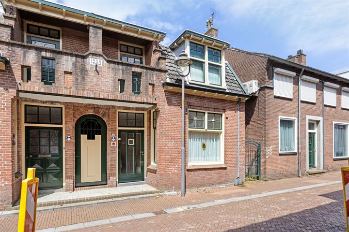 Bekijk foto 3 van Vicariestraat 5