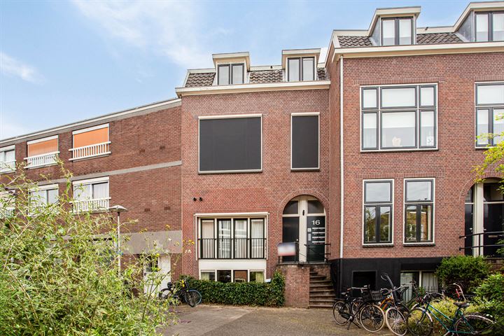 Bekijk foto 1 van Baanstraat 16-H