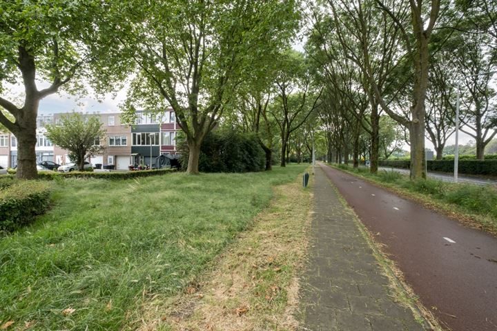 View photo 30 of Gombertstraat 61