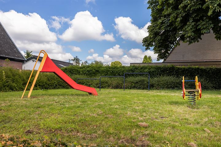 Bekijk foto 39 van 1e Wormenseweg 64