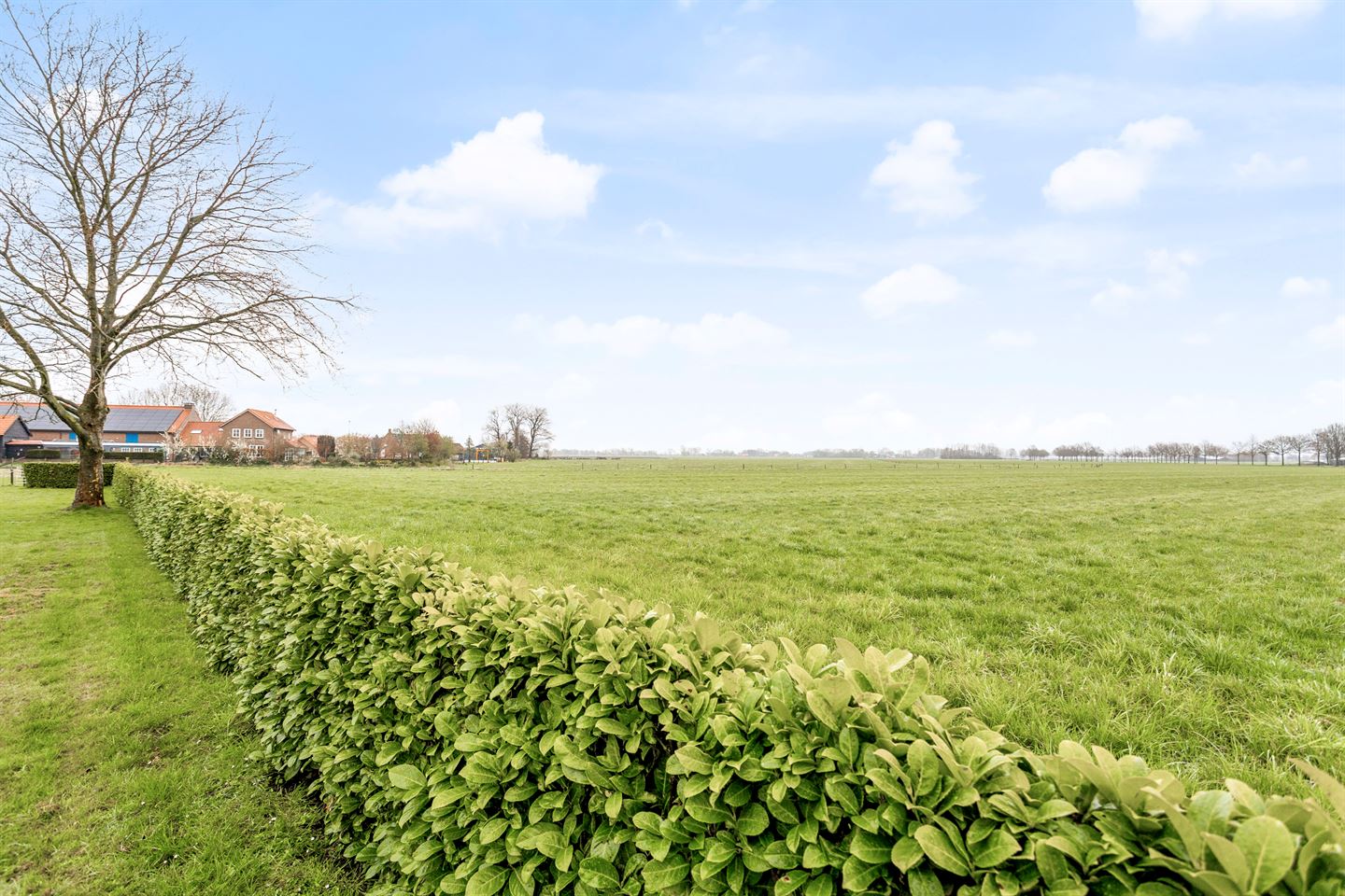 Bekijk foto 2 van Luttelherptseweg 2 *