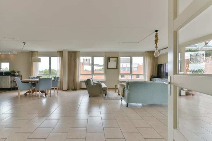 Foto 10 van Nelson Mandelalaan 76