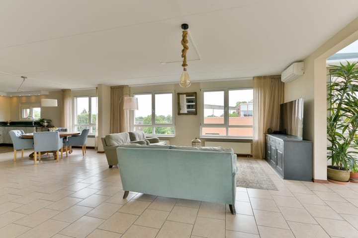 Foto 12 van Nelson Mandelalaan 76