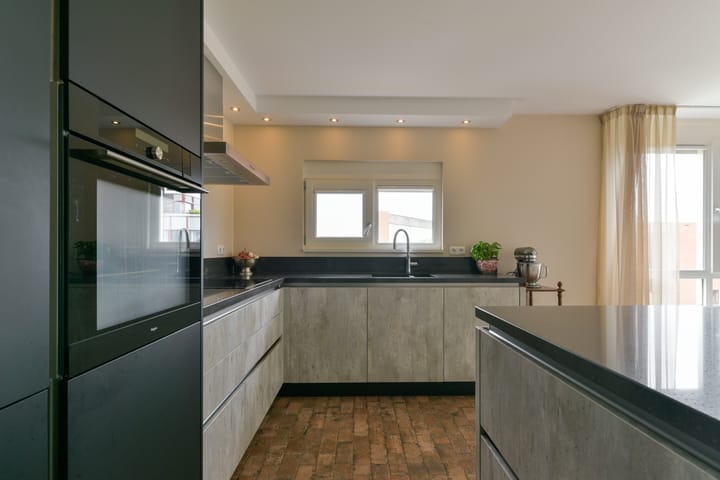 Foto 19 van Nelson Mandelalaan 76