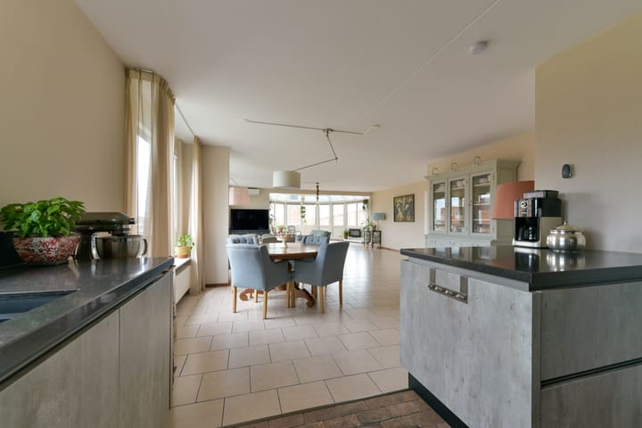 Foto 20 van Nelson Mandelalaan 76