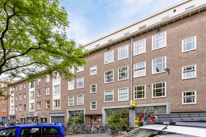 View photo 4 of Blasiusstraat 134-3