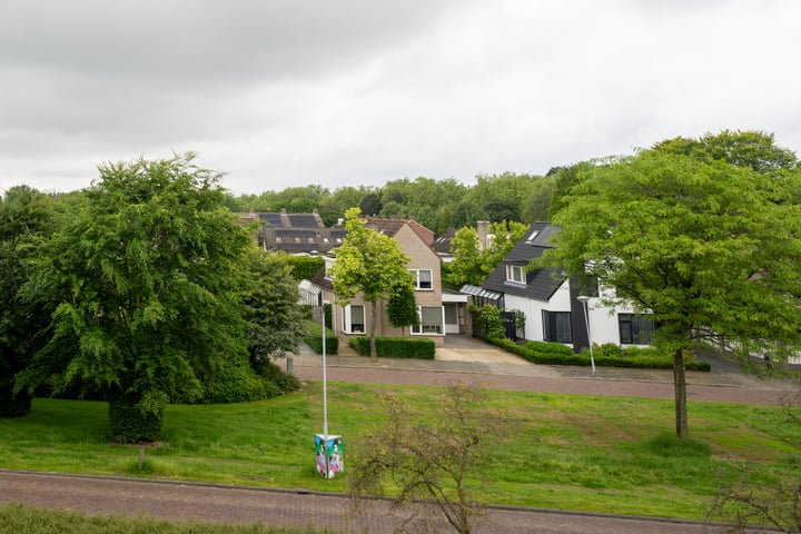 View photo 8 of Kard. de Jongstraat 7-B