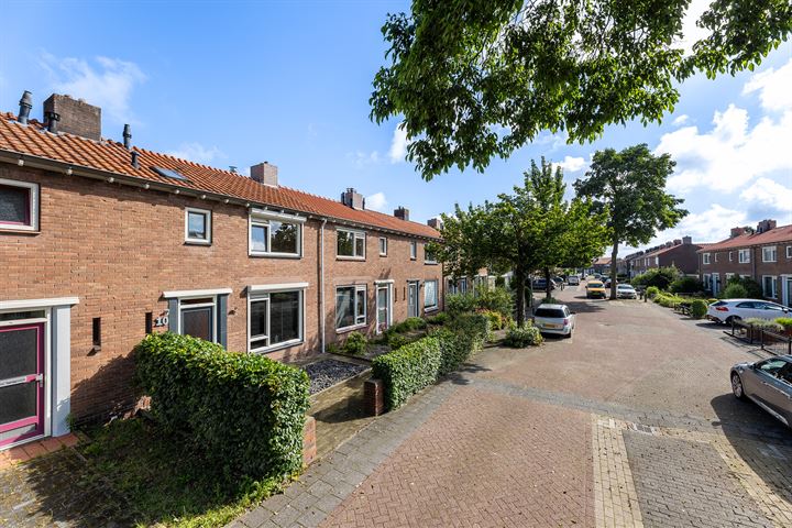 Bekijk foto 34 van Ribesstraat 10