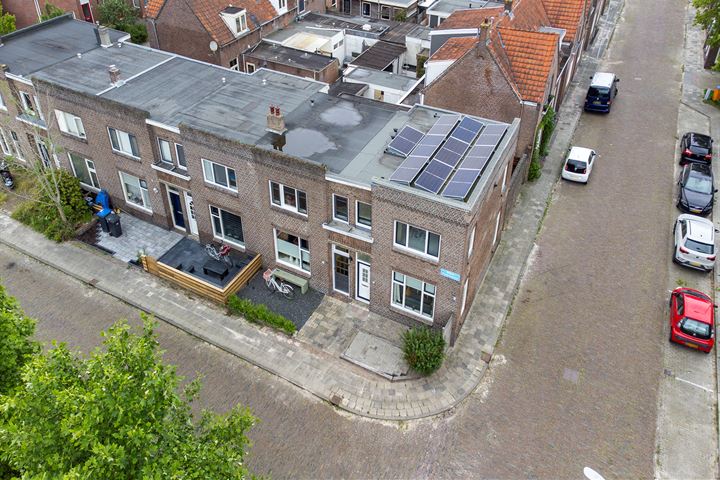 Bekijk foto 32 van Willem Frederikstraat 23