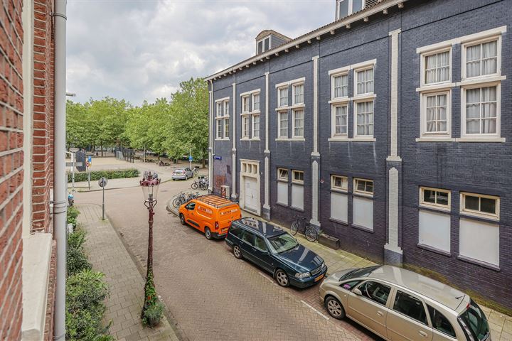 Bekijk foto 17 van Sint Willibrordusdwarsstraat 4-1