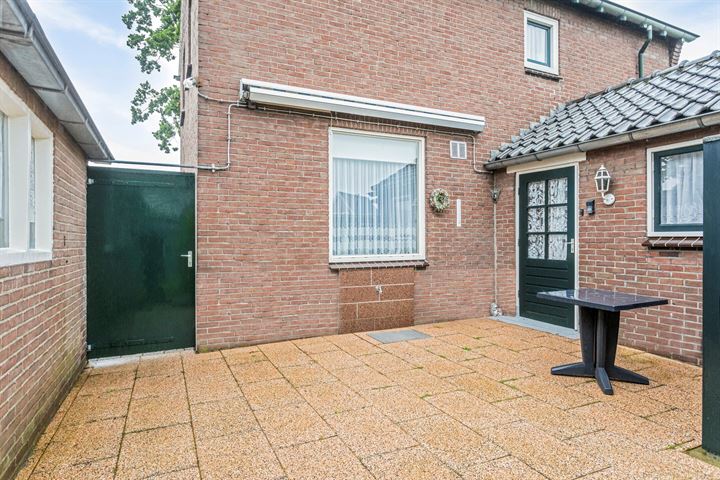 Bekijk foto 32 van Woerdstraat 20