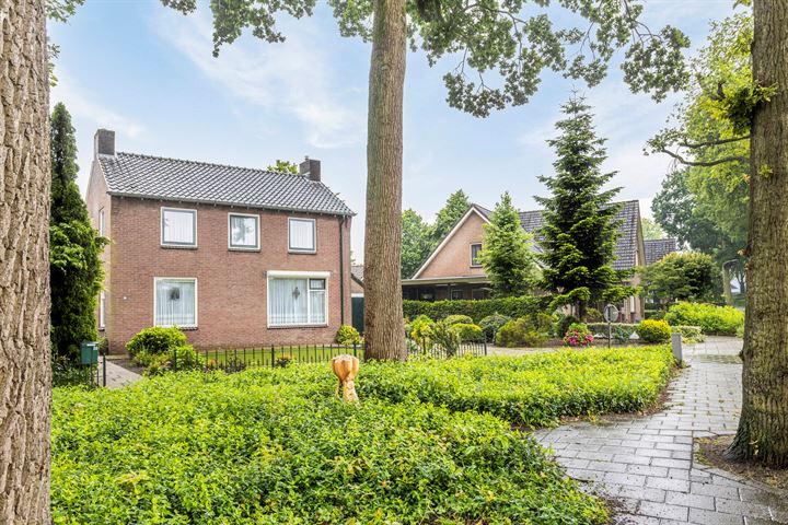 Bekijk foto 43 van Woerdstraat 20