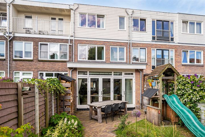 Bekijk foto 43 van Vosmaerstraat 69