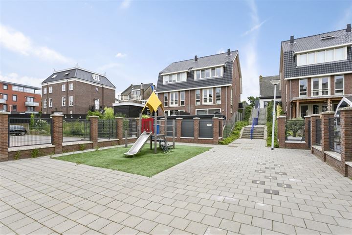 Bekijk foto 38 van Schooldwarsstraat 52