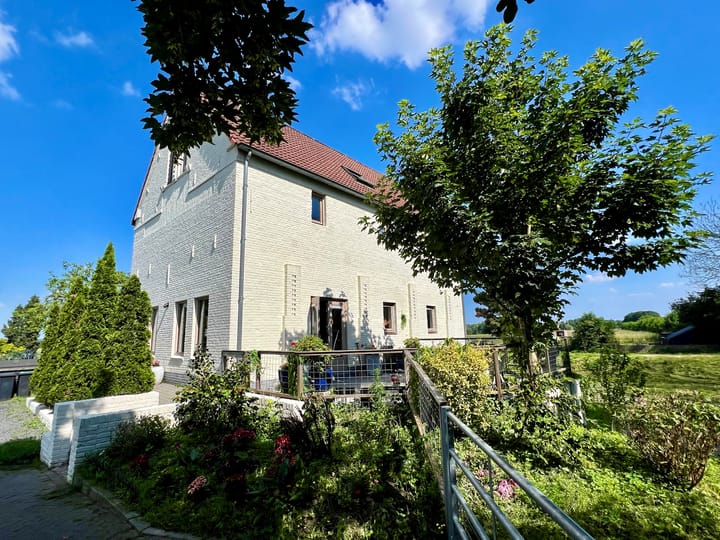 Photo 2 of Eltenseweg 2