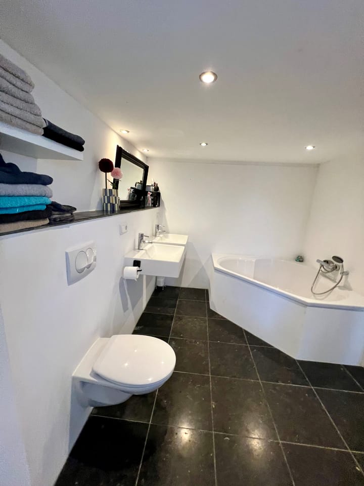 Photo 16 of Eltenseweg 2