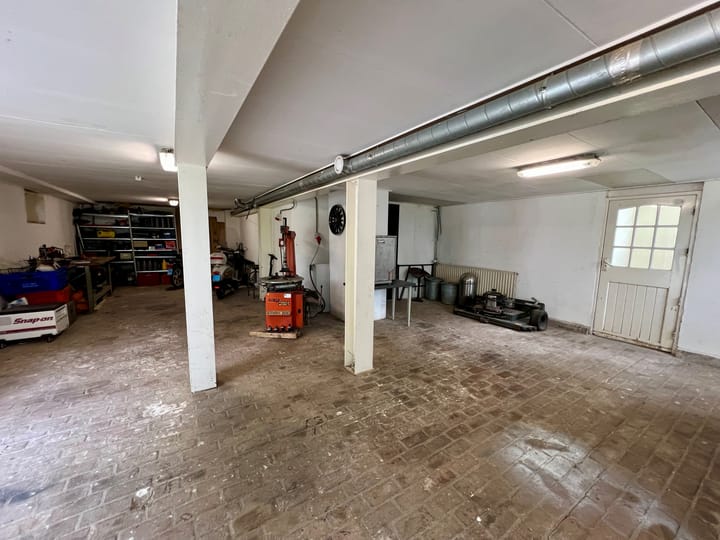 Photo 24 of Eltenseweg 2