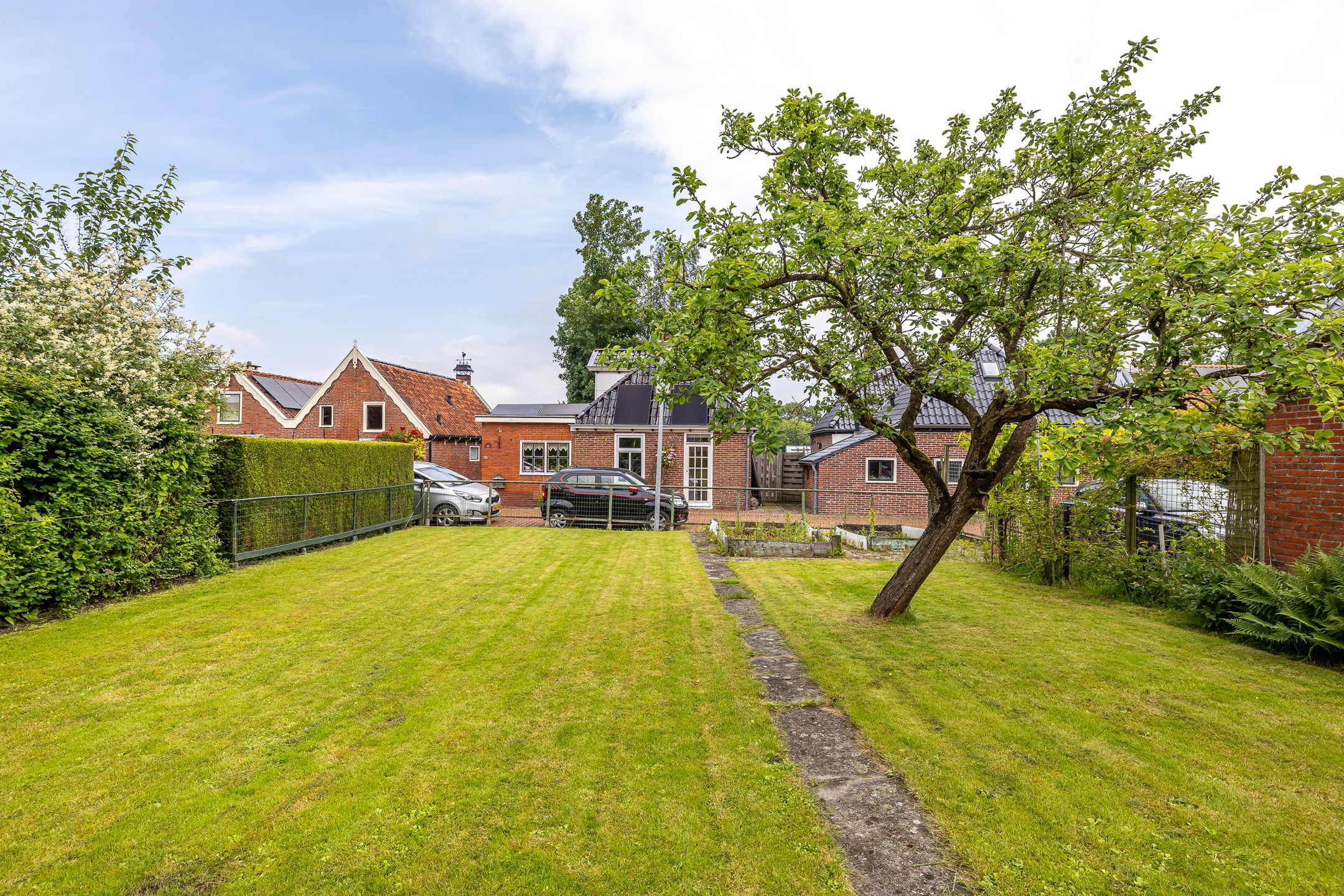 Photo 3 of Plantsoenstraat 26