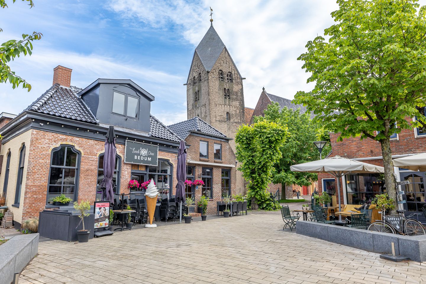 Photo 10 of Plantsoenstraat 26