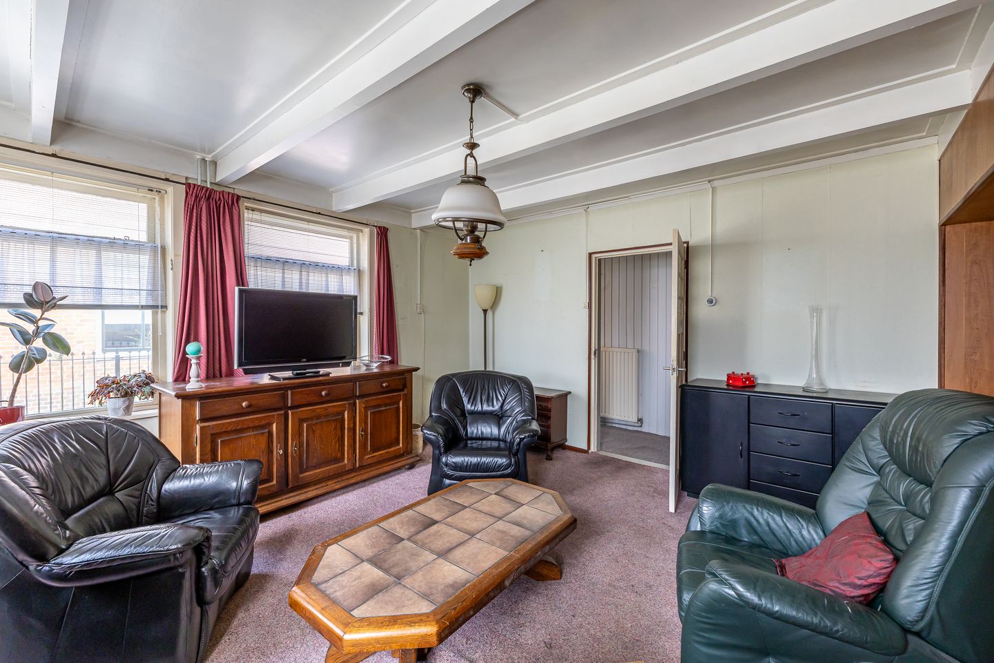 Photo 14 of Plantsoenstraat 26