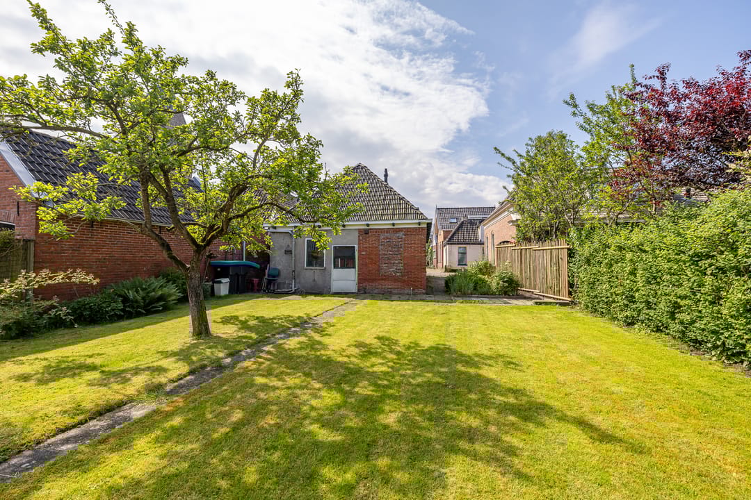 Photo 32 of Plantsoenstraat 26