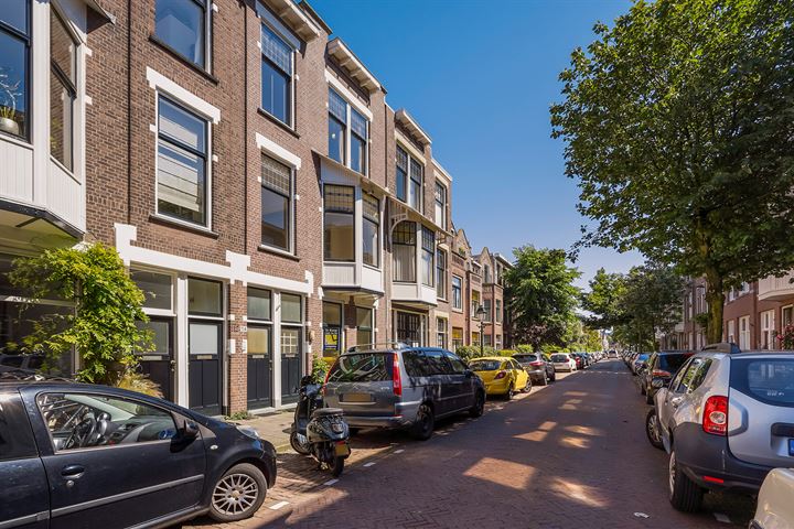 View photo 23 of Van Beverningkstraat 114