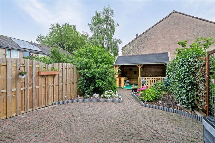 View photo 22 of Oudenboschstraat 34