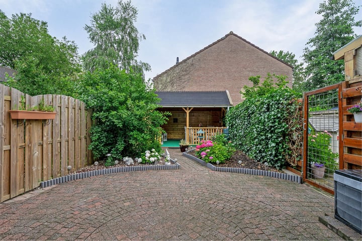 View photo 23 of Oudenboschstraat 34