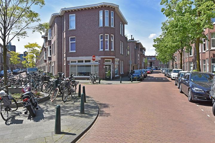 Bekijk foto 58 van Van der Capellenstraat 72