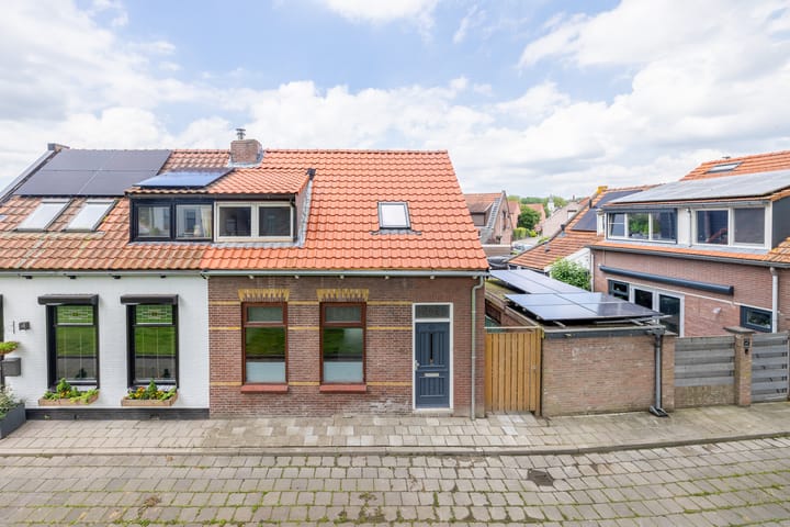 Photo 29 of Beneden Molendijk 30