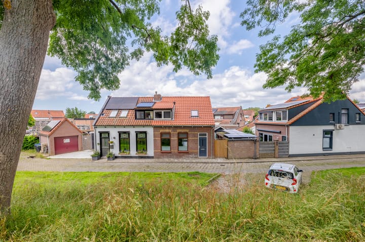 Photo 24 of Beneden Molendijk 30