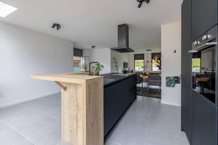 Photo 11 of Beneden Molendijk 30