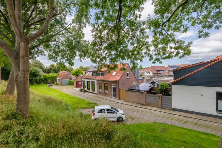 Photo 32 of Beneden Molendijk 30