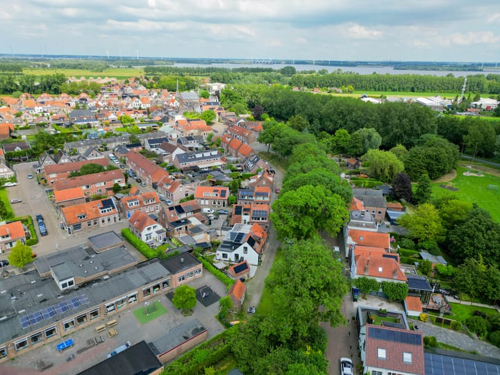 Photo 36 of Beneden Molendijk 30