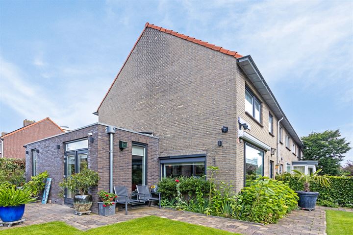 Bekijk foto 41 van Pieter Langendijkstraat 62